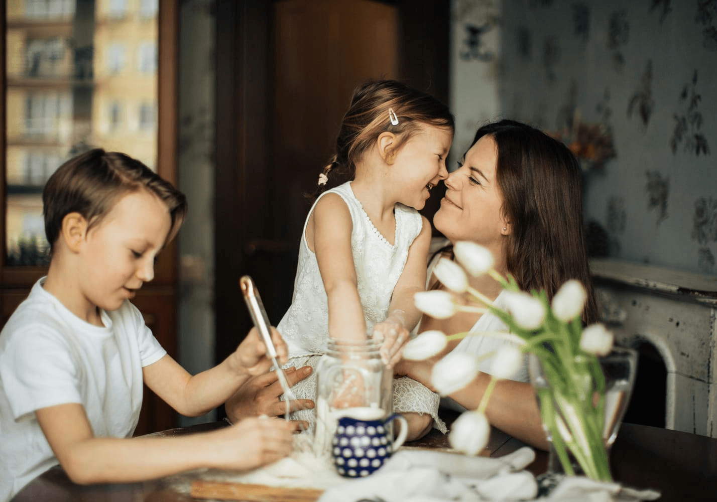 Parler de ses règles à ses enfants : éduquer au cycle menstruel dès le plus jeune âge